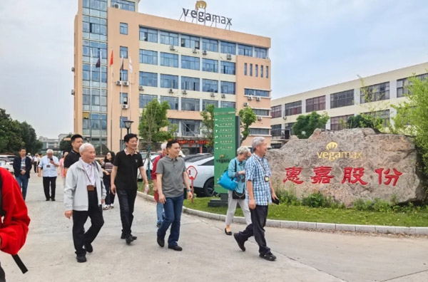 校企联动——浙江大学关工委光临多彩网股份调查调研